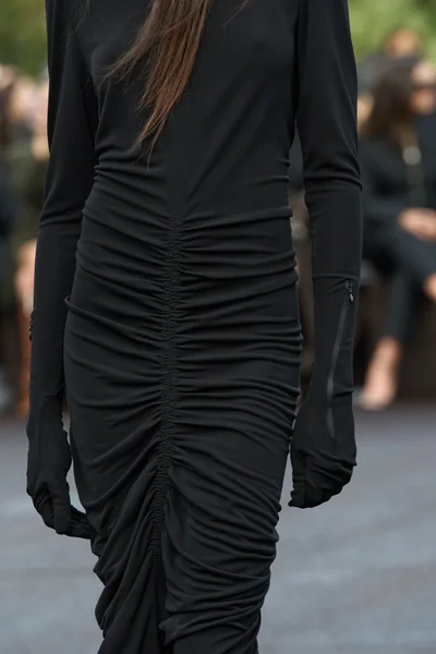 Look 3